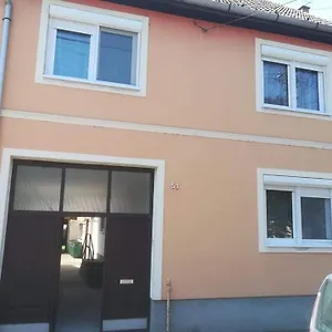 hotellátogatás