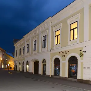 https://centrum-vendeghaz.egerhotels.net