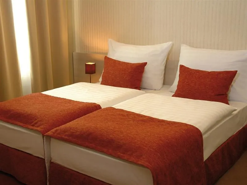 Star City Hotel Budapest 3*,  Ungheria