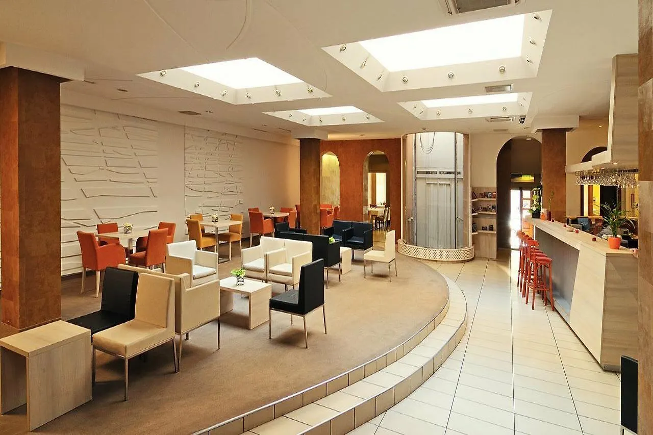 Star City Hotel Budapest 3*,
